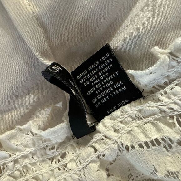 Summer must-have! Elegant, all-over white lace short sleeved shirt size S - Picture 8 of 13